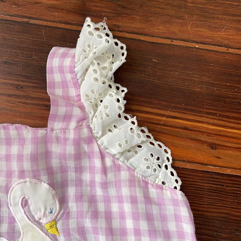 Vintage French Toast gingham swan embroidered sleeve less tank top - Picture 3 of 6